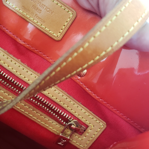 Louis Vuitton The Reade Tall MM Vernis LV Monogram purse - Picture 8 of 13